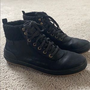 Boot/sneaker
